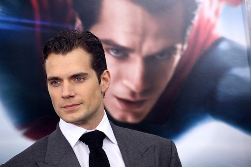 Henry Cavill: Superman đẹp trai nhất lịch sử nhưng cũng đen đủi nhất Hollywood - Hình 3