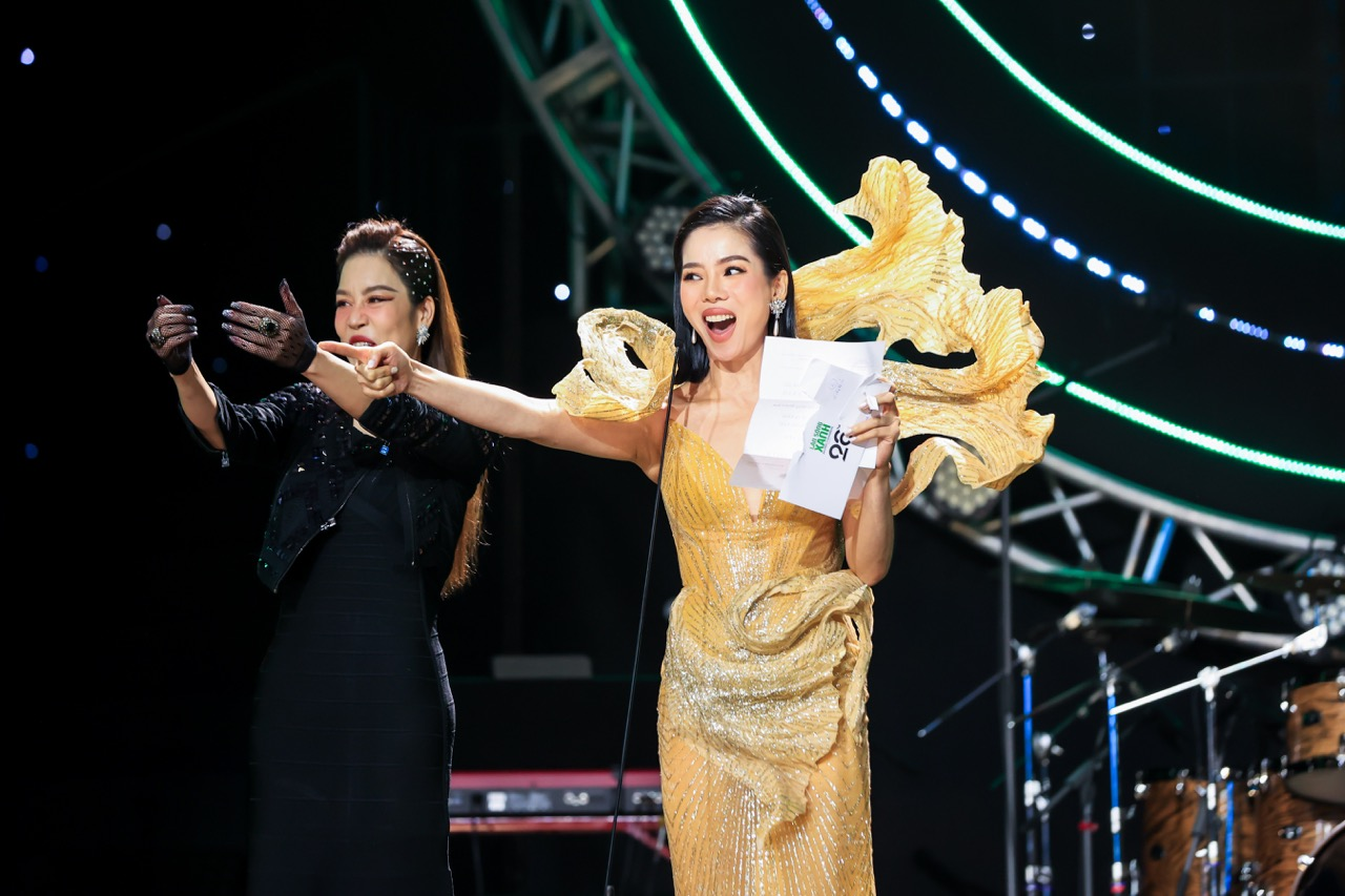 Lệ Quyên đâm sau lưng diva Mỹ Linh, lại còn thảo mai khiến CĐM dậy sóng? - Hình 5