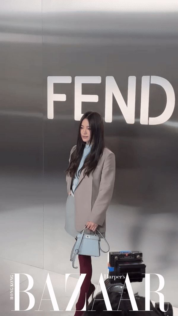 Clip 4 giây tóc gió thôi bay tôn lên visual toát ra mùi tiền Song Hye Kyo ở show Fendi khiến MXH dậy sóng - Hình 4