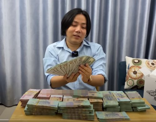 Khoa Pug bỏ 1 tỷ sắm đồ Tết, được gọi là tỷ phú dân chơi, lộ dấu hiệu phát tướng - Hình 3
