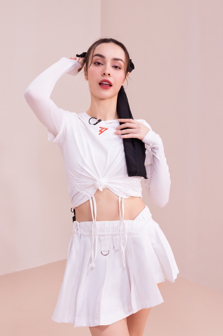 MLee - Trang Pháp hàn gắn mối quan hệ đêm chung kết, Lệ Quyên vẫn giãy đành đạch - Hình 4
