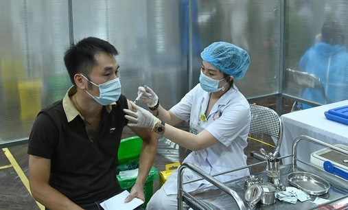 TP.HCM ráo riết kiểm soát COVID-19, vì sự xuất hiện của biến thể JN.1 - Hình 1