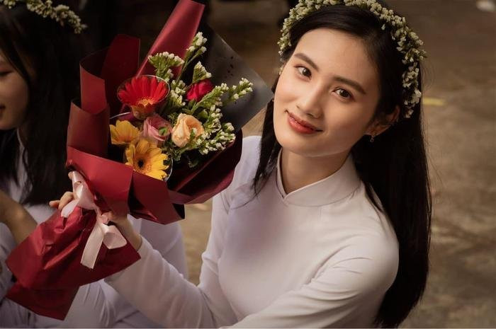 Ý Nhi làm thêm ở Úc, tháng lương đầu đi từ thiện, không về VN ăn Tết vì 1 lý do - Hình 6