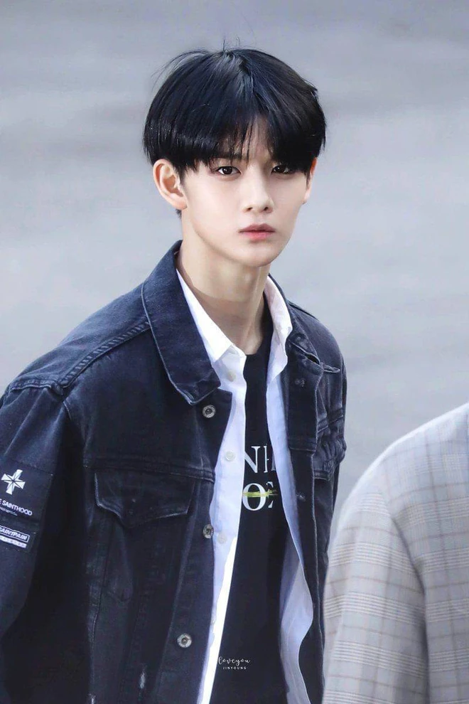 Bae Jin Young: Từ chàng trai thiếu tự tin đến idol được săn đón nhất nhóm CIX - Hình 1