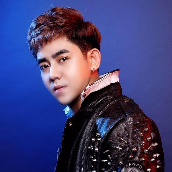Đinh Kiến Phong: Miệt mài đi hát vẫn kém nổi tiếng, mới vào nghề đã bị gạ gẫm - Hình 3