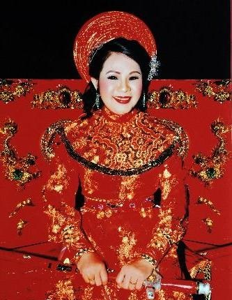 Xuân Lan - Ngôi sao cải lương Bên cầu dệt lụa, giờ phải đi xe ôm, bán bảo hiểm - Hình 3