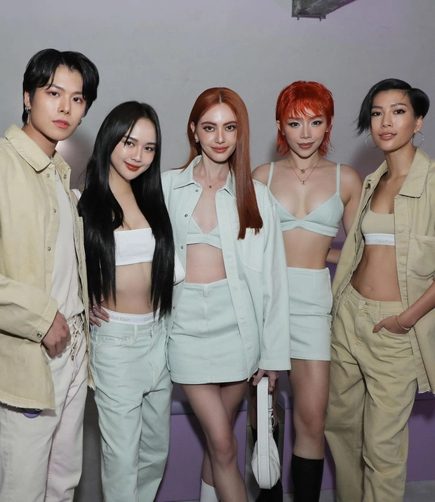 Jennie (BLACKPINK) bị influencer nổi tiếng réo tên, fan bất ngờ đổ lỗi cho YG - Hình 2
