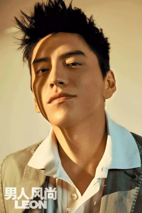 Vương Đại Lục: Bạn nhậu Seungri, thiếu gia xứ Đài yêu tình cũ Phùng Thiệu Phong - Hình 3