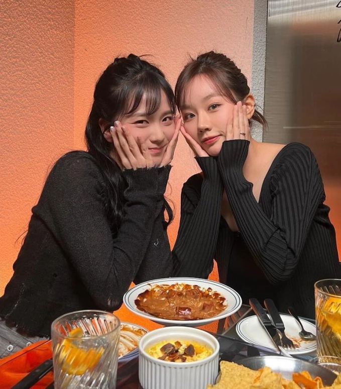 Jisoo (BLACKPINK) thừa nhận từng bắt chước và rình rập Hyeri (Reply 1988) - Hình 2