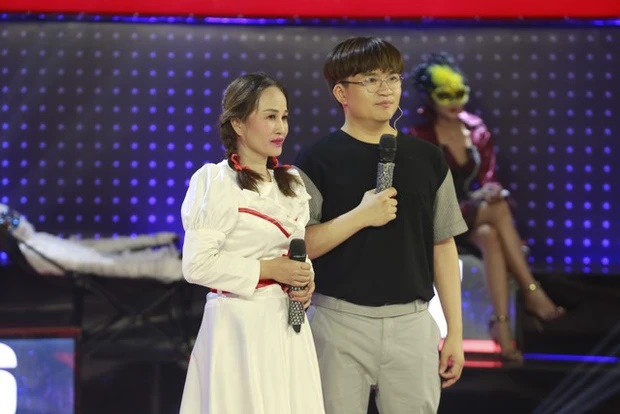 Lê Thị Dần: Đổi đời nhờ thi h.ài, U50 ăn mặc quyến rũ, nhan sắc lão hóa ngược - Hình 11