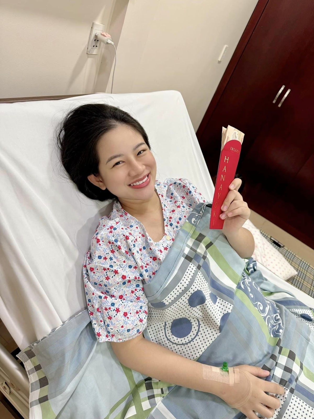 Đoàn Di Băng trả lương bảo mẫu 120 triệu/tháng, vừa sinh con đã được thưởng nóng - Hình 4