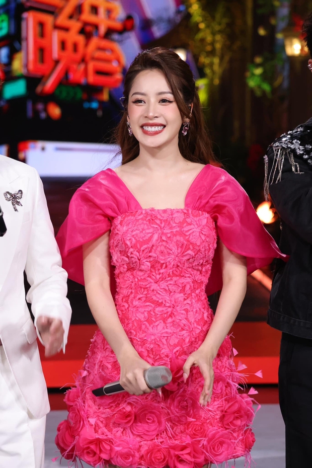 Huỳnh Hiểu Minh lộ bí mật động trời sau màn song ca cực tình với Chi Pu - Hình 4