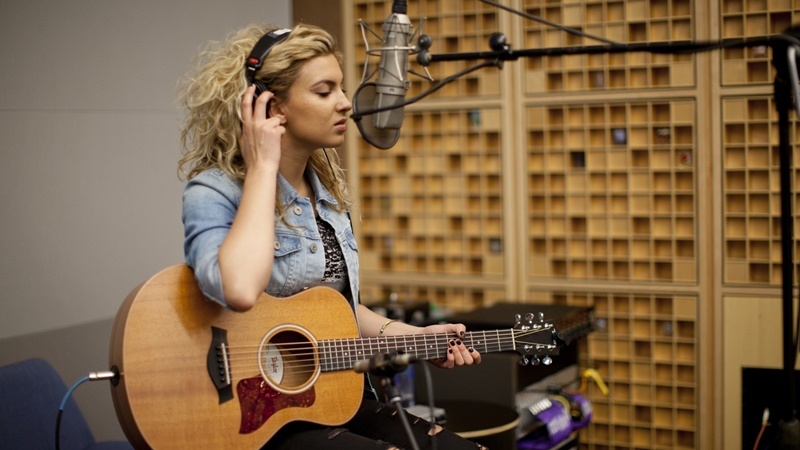 Nữ ca sĩ Tori Kelly khiến BLACKPINK mất hit, cover hay đến nỗi ăn đứt bản gốc - Hình 5
