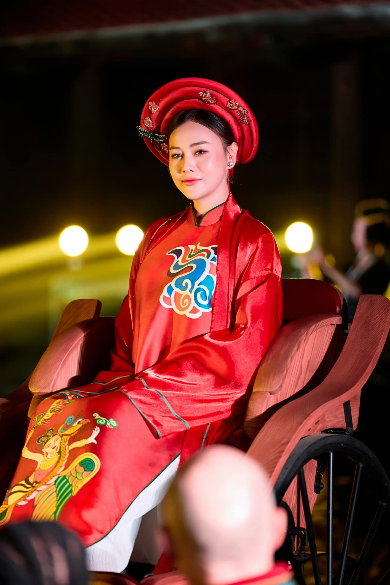 Shark Bình kề cận Phương Oanh vẫn nhớ đến con trai cả, làm 1 điều CĐM cảm kích - Hình 1