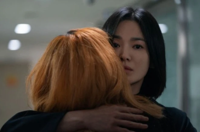 Park Ji Ah: Mẹ điên của Song Hye Kyo trong The Glory qua đời vì nhồi máu não - Hình 4