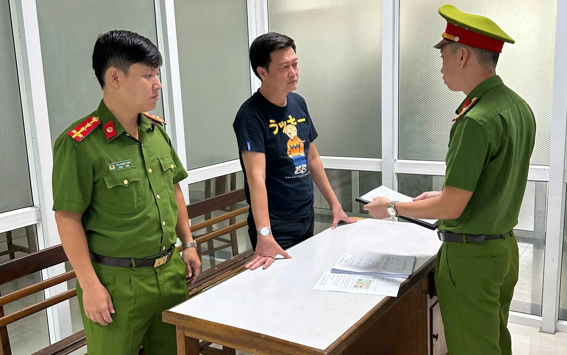 Bắt 2 kiến trúc sư lừa đảo chạy dự án căn hộ đất vàng - Hình 2