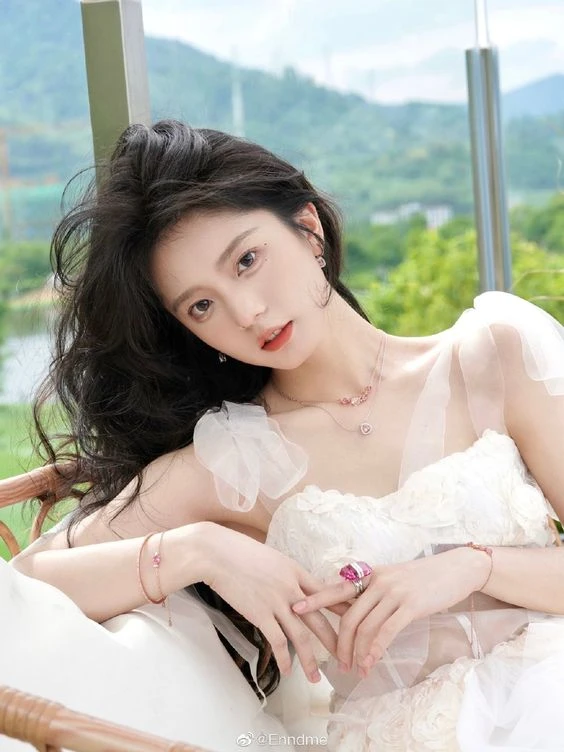Cuối ngày hôm nay (10/10/2024), trời cao ban phước, 3 con giáp uống no lộc trời, trúng số độc đắc, giàu lên trông thấy, tay ôm đống tiền viên mãn - Hình 1