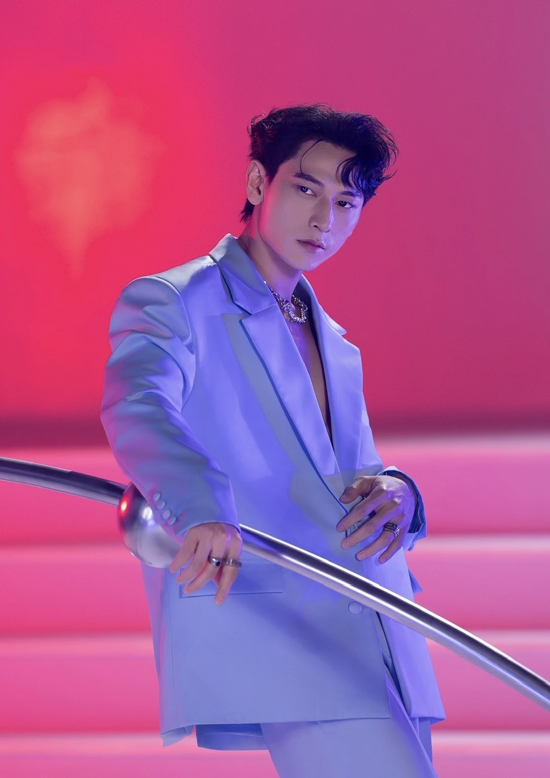 Isaac ra sao sau chương trình Anh trai say hi? - Hình 1