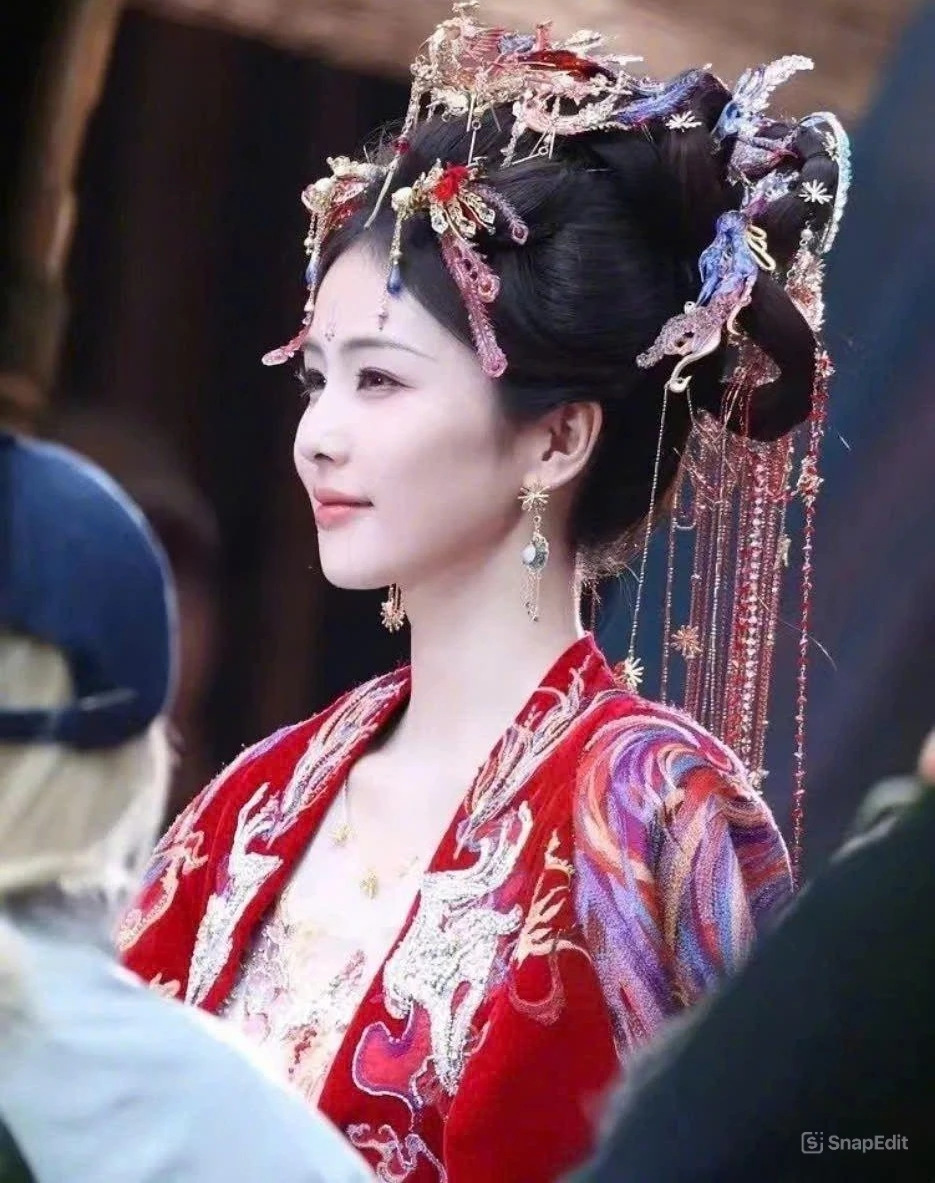 Nàng tân nương đẹp ngây ngất trên màn ảnh Hoa ngữ, nhan sắc đỉnh càng ngắm càng mê - Hình 1