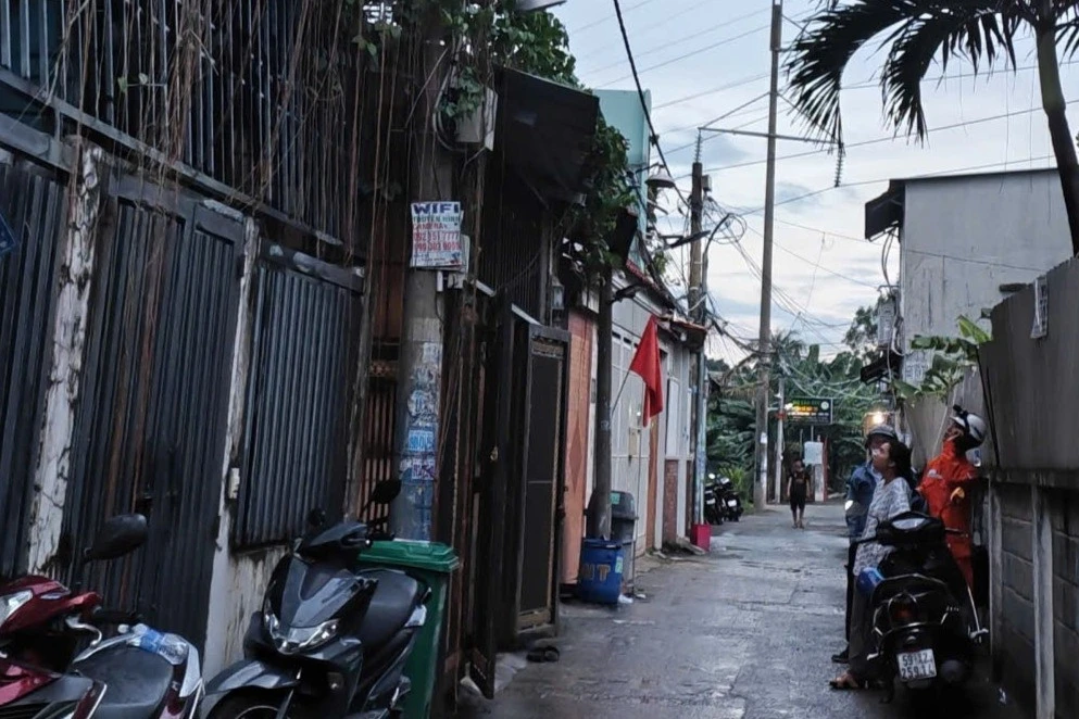 Người đàn ông nghi bị điện giật tử vong trên tầng thượng - Hình 1