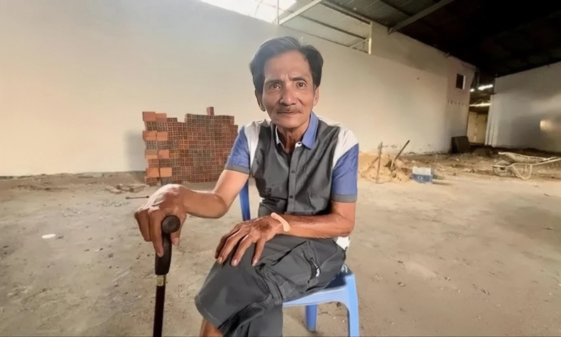 Thương Tín vào TPHCM tìm việc không thành, về quê bị ngã phải cấp cứu - Hình 1