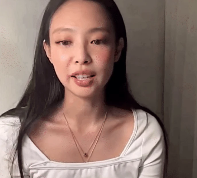 Lisa bị bóc trần hai mặt, sợ hứng gạch đá, quay xe làm điều này với Jennie? - Hình 3