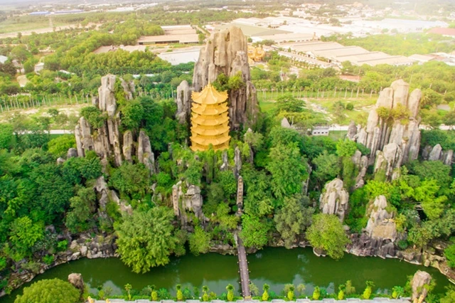 Ngọc Trinh bất ngờ gặp bà Phương Hằng trong tù, thái độ cả 2 gây ngỡ ngàng - Hình 9