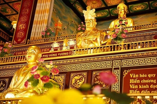 Ngọc Trinh bất ngờ gặp bà Phương Hằng trong tù, thái độ cả 2 gây ngỡ ngàng - Hình 6