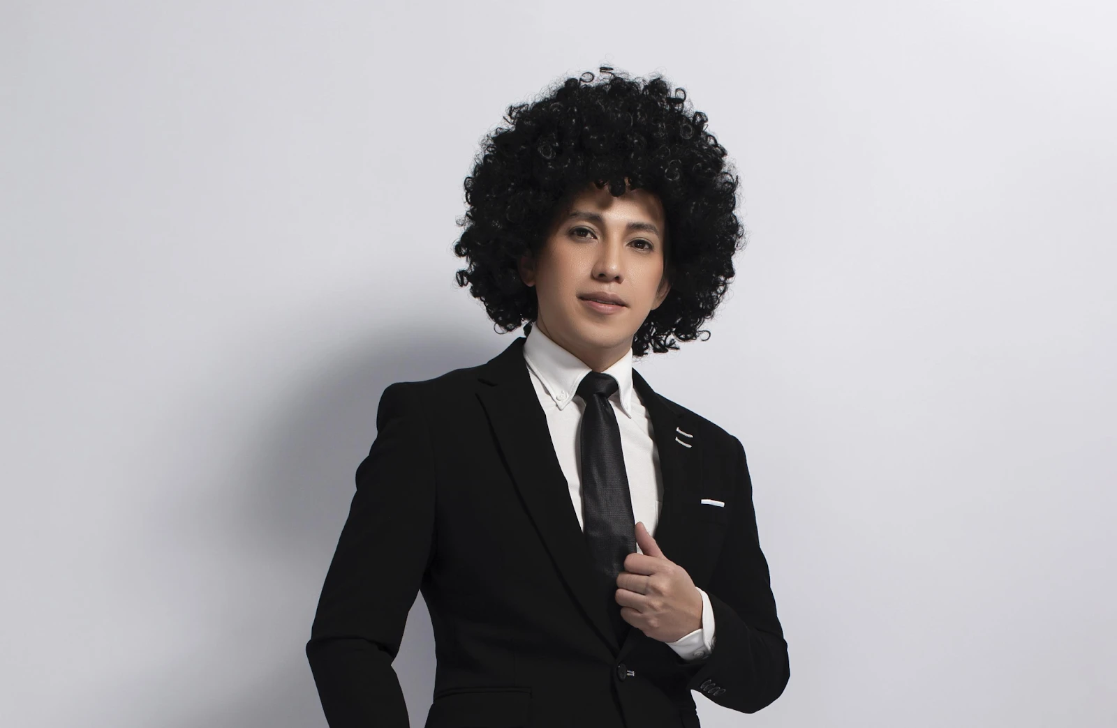 Y Thanh: Nam ca sĩ được Lưu Đức Hoa mời diễn, cuộc sống hiện tại đầy bất ngờ - Hình 5