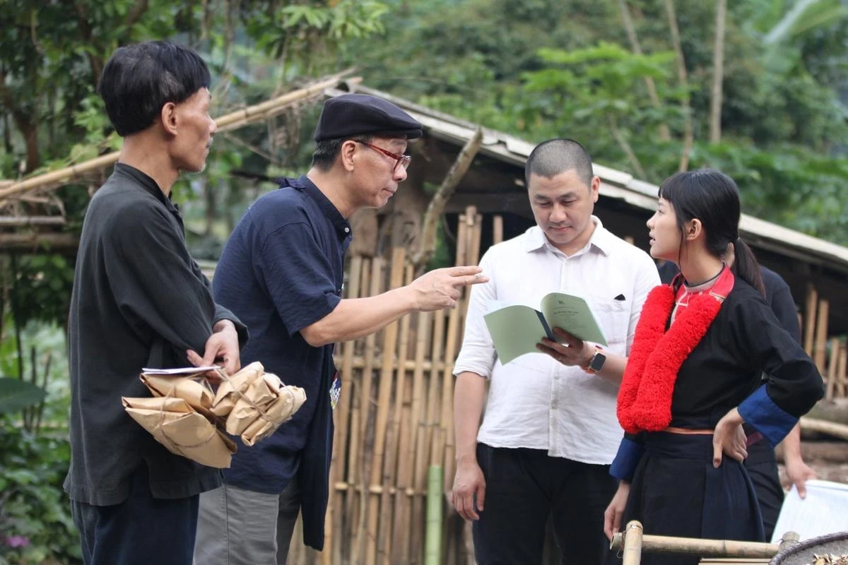 Đi giữa trời rực rỡ: Pu trở tâm lý như bánh tráng, chấp nhận làm vợ Chải? - Hình 4