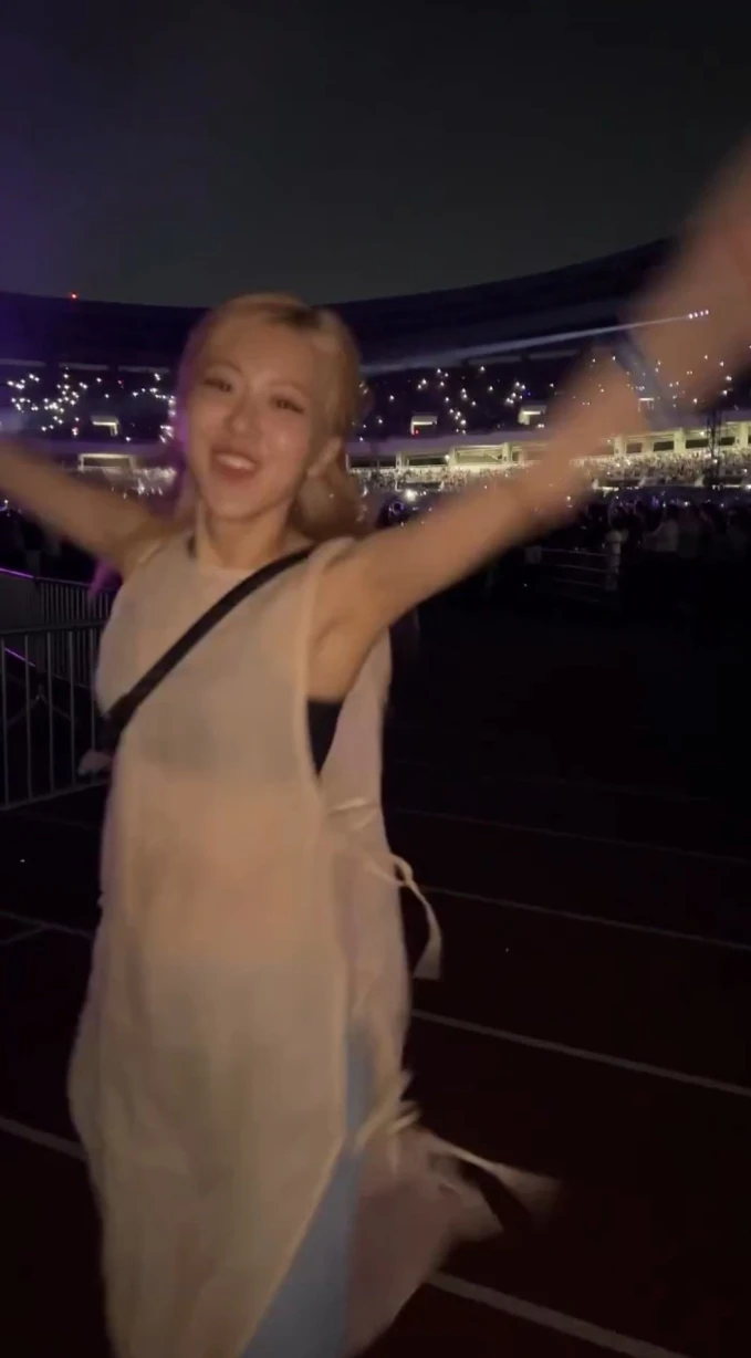 Rosé (BLACKPINK) lộ hint siêu phẩm khủng khiếp chưa từng có, màn kết hợp phá đảo - Hình 6