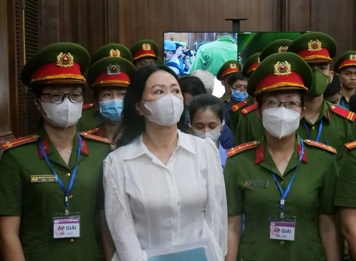 Bà Trương Mỹ Lan mua loạt bất động sản ở nước ngoài, án chồng án vẫn xin xỏ - Hình 5
