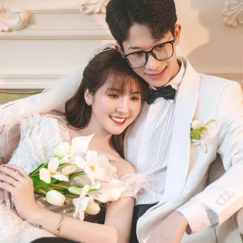 Chồng Ngân Sát Thủ tuyên bố lấy vợ sướng, vừa cưới đã bỏ, CĐM an ủi? - Hình 6