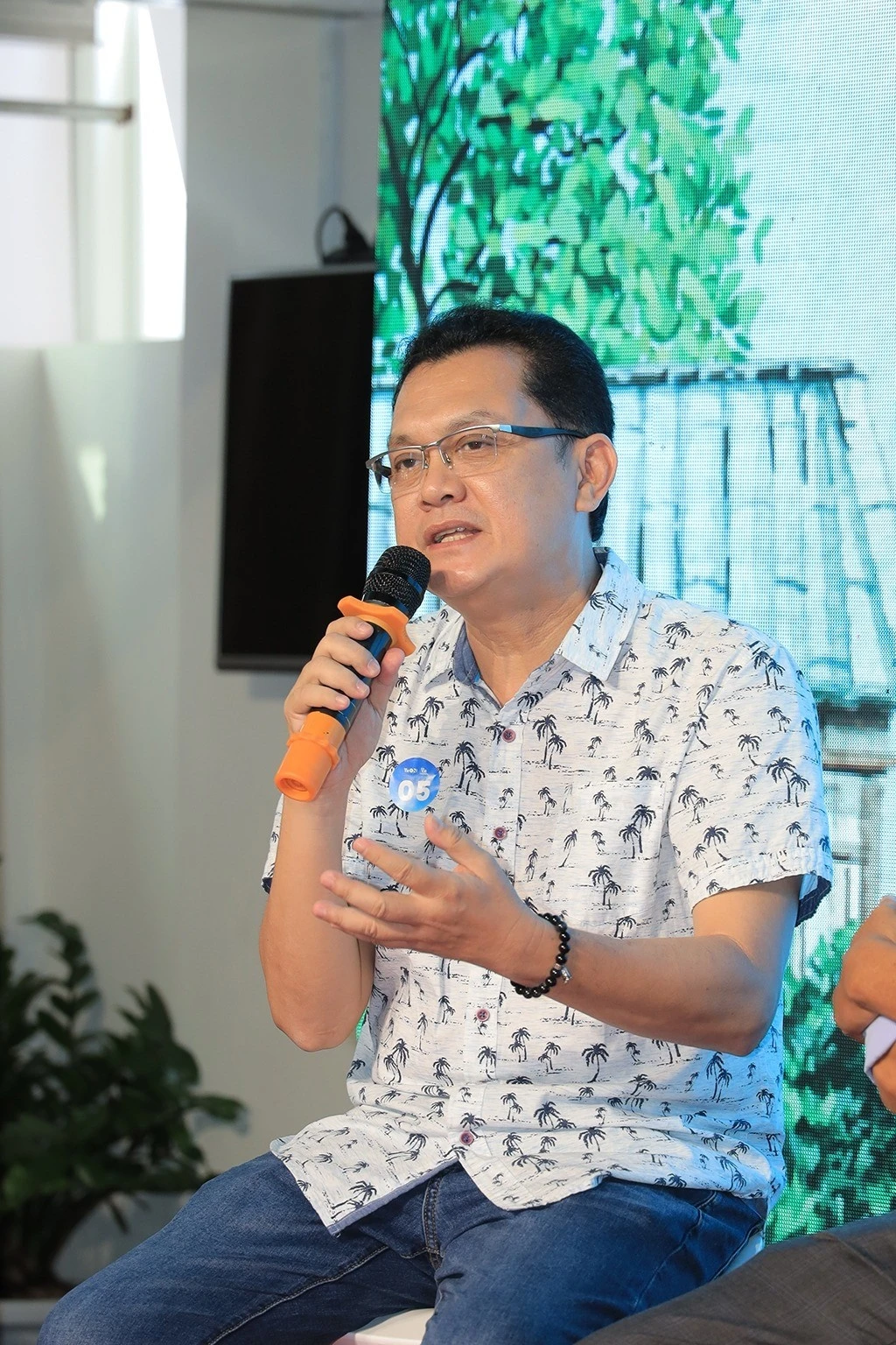 NSƯT Hữu Châu bị réo chèn ép diễn viên trẻ, Phan Đạt công khai tin nhắn riêng tư - Hình 2