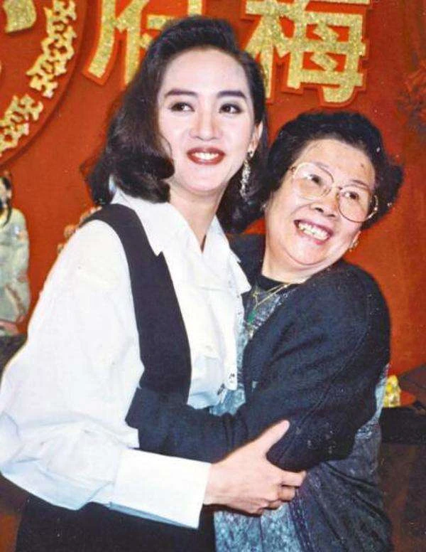 Mai Diễm Phương chết 21 năm chưa yên với mẹ ruột, tài sản để lại bị rút gần hết - Hình 3