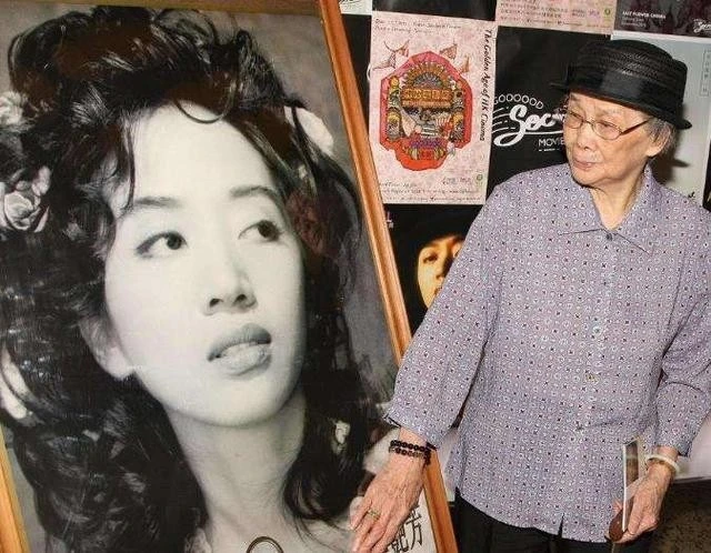 Mai Diễm Phương chết 21 năm chưa yên với mẹ ruột, tài sản để lại bị rút gần hết - Hình 6