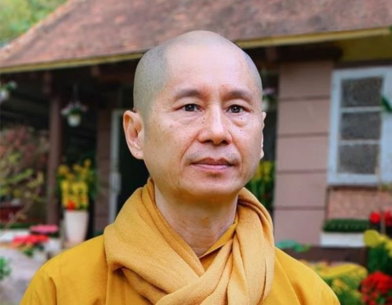 Thích Chân Quang dùng bằng cấp 3 bất hợp pháp, nhận lệnh thu hồi toàn bộ bằng ĐH - Hình 2