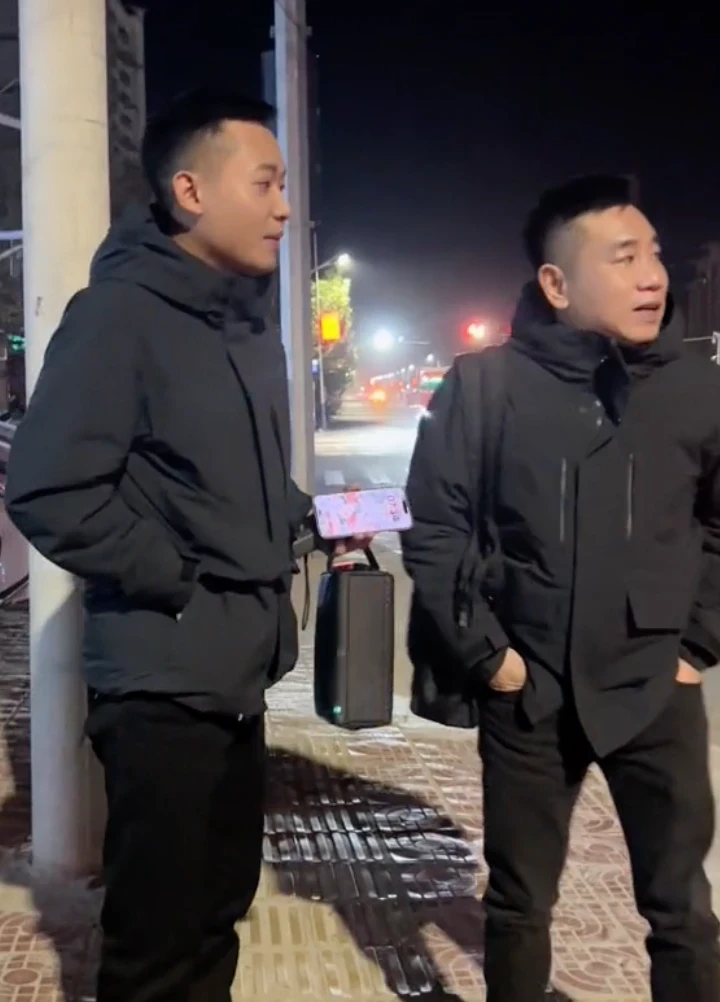 Quang Linh Vlog tình anh em cảm lạnh với Tiến Nguyễn, thẳng mặt ví như là lợn - Hình 6