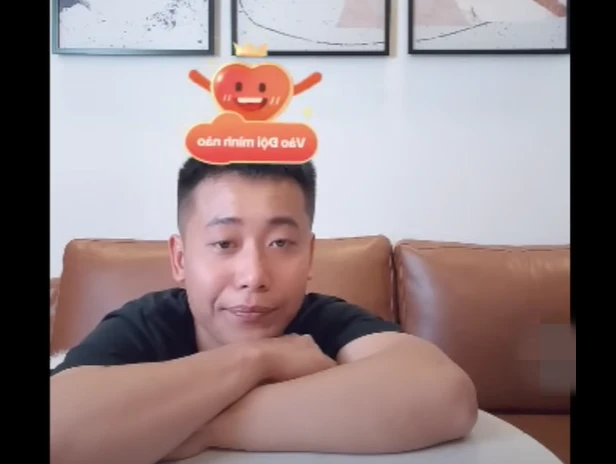 Quang Linh học theo Lộc Fuho, bất ngờ bị Nhật Lệ tát trên live, lộ gu người yêu? - Hình 5