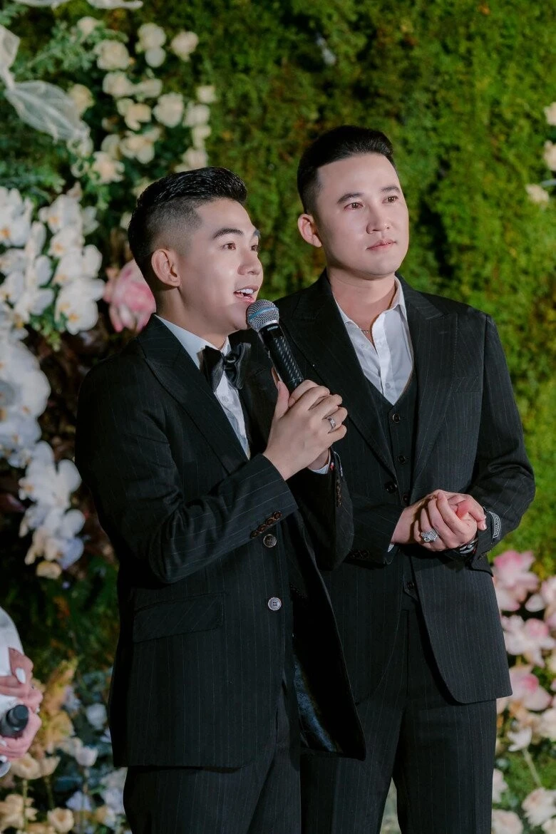 Thanh Đoàn - Hà Trí Quang gấp rút cho đám cưới lớn nhất miền Tây, dựng rạp khủng - Hình 3