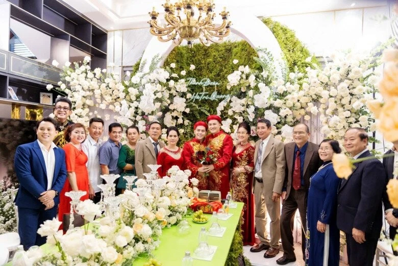 Thanh Đoàn - Hà Trí Quang gấp rút cho đám cưới lớn nhất miền Tây, dựng rạp khủng - Hình 4