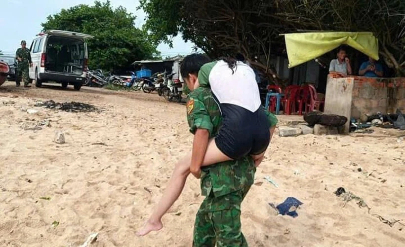 Cô gái vụ lật sup ở Phú Quý kể lại 12 tiếng kinh hoàng trên biển, vẫn còn ám ảnh - Hình 3