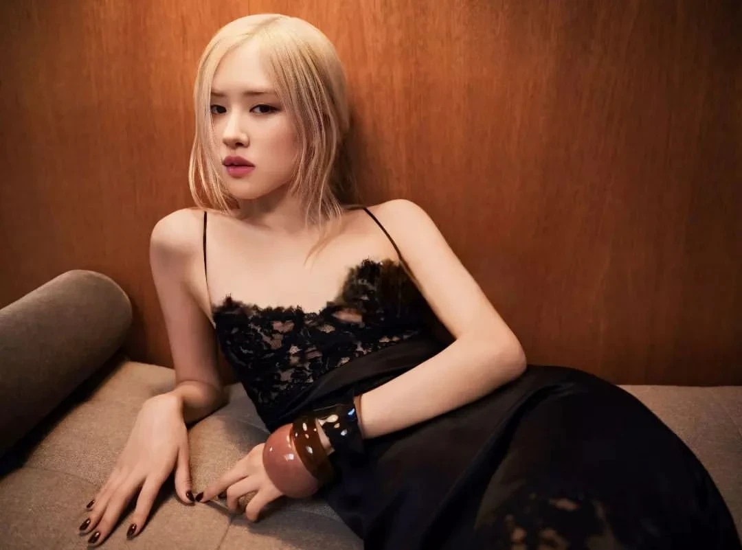 Con cưng của Rosé bị rêu rao nhái bài hát Nhật, hội anti soi lỗi từng giây? - Hình 7