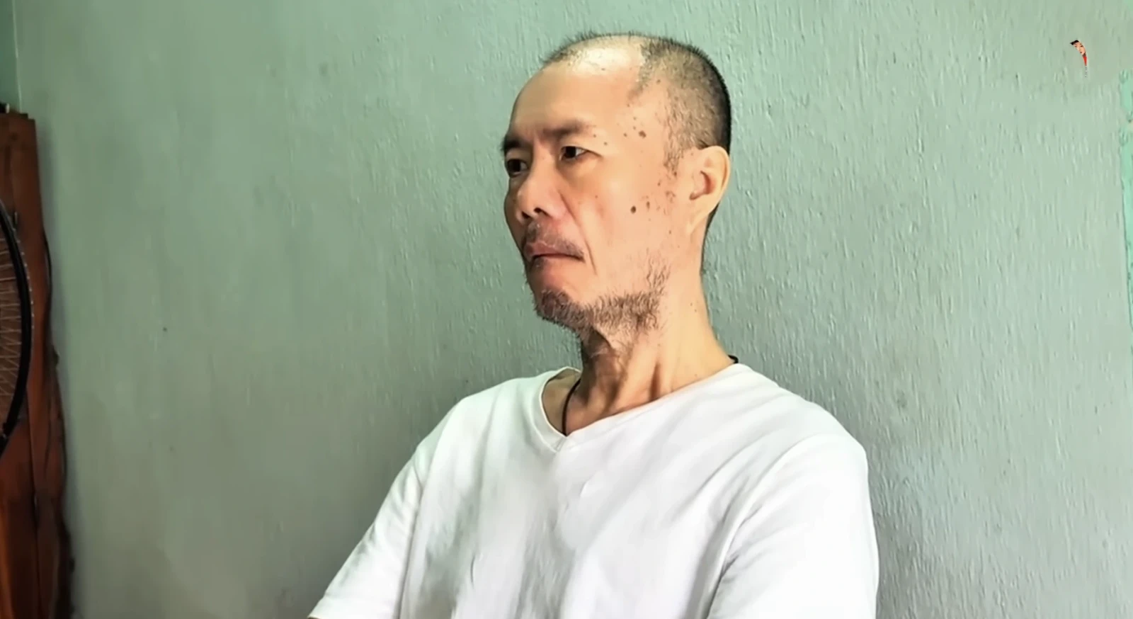 Ca sĩ Tô Thanh Phương ngã từ lầu 2 chung cư, uống thuốc bị ảo giác, vợ phân trần - Hình 3