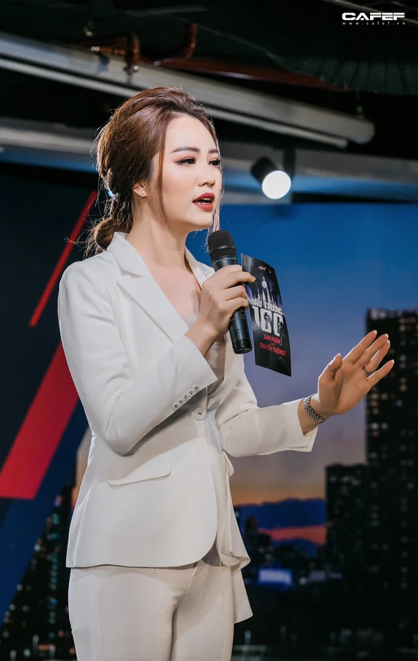 Thụy Vân Á hậu sắc nước hương trời, phủ sóng VTV, bén vượt Thùy Tiên - Hình 9