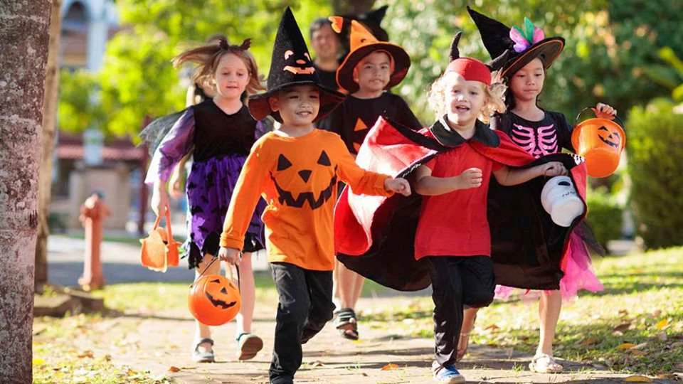 Nguồn gốc ít ai biết của Halloween, ngày lễ hóa trang toàn thế giới hưởng ứng - Hình 3