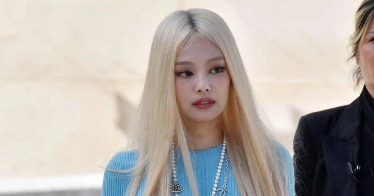 Jennie gặp họa, hết bị phân biệt chủng tộc đến fan cuồng theo dõi, đối xử thô lỗ - Hình 6