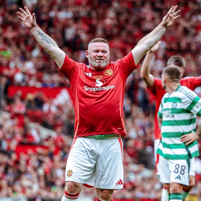 Wayne Rooney: Ngoại hình già nua dù kém tuổi Ronaldo, chi tiền tỷ đi chơi Diddy - Hình 4