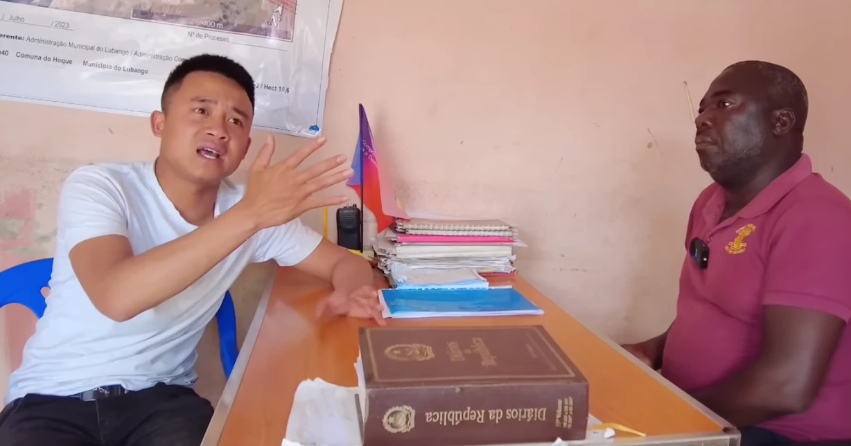 Team Quang Linh lừa dân bản 1 pha lớn, kết quả hú hét, vỡ òa khóc vì sắp giàu to - Hình 6