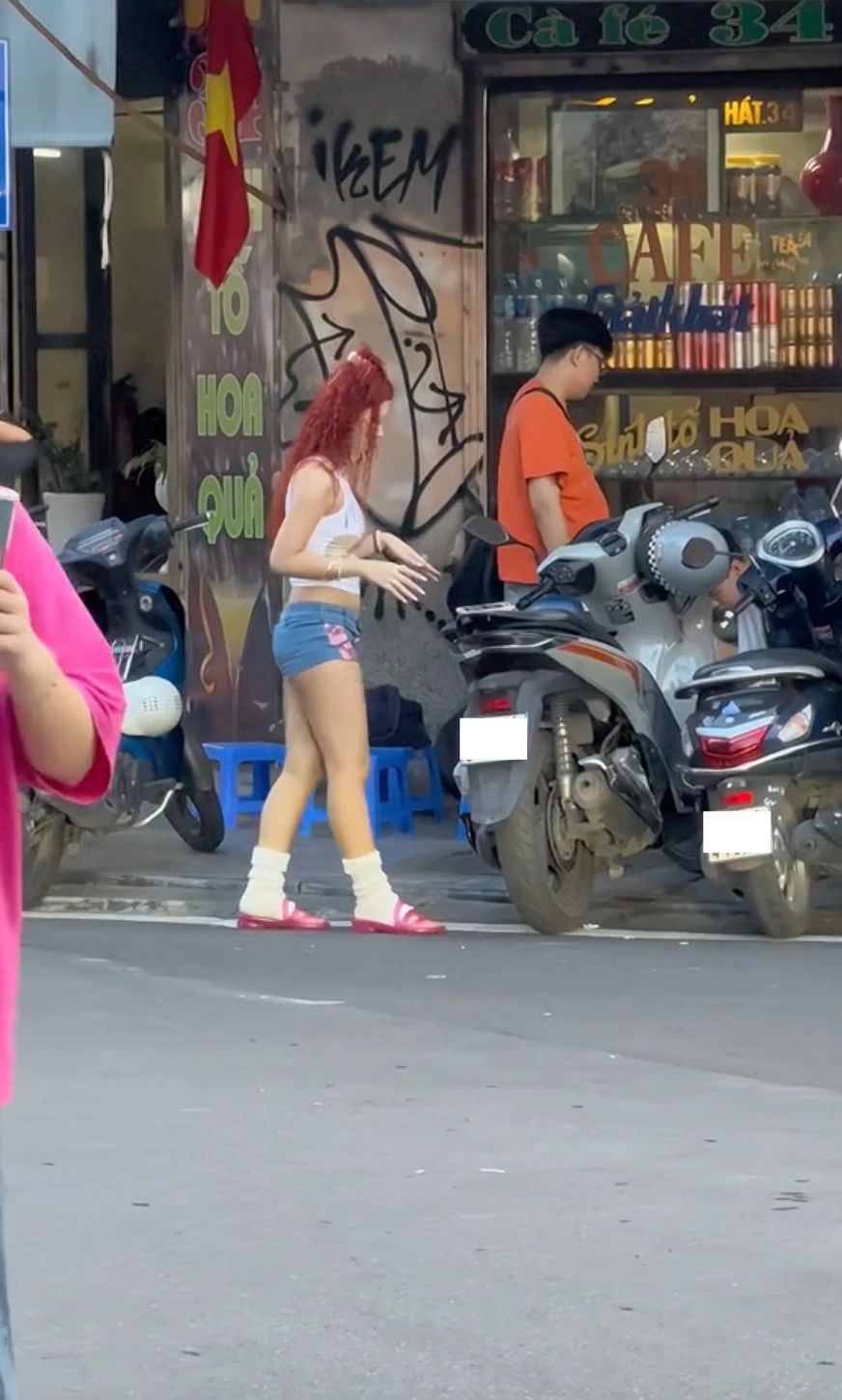 Hoa Xù đá Ciin thế chỗ ở Rap Việt, lên sóng body cực chiến, đời thật khác xa - Hình 2
